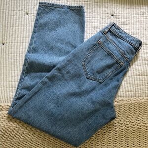 Abercrombie Curve Love The Taper Jean High Rise - Size 27L/4L